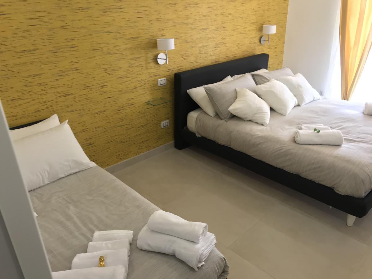 Terrazza Aragon Room And Spa Neapel Exteriör bild