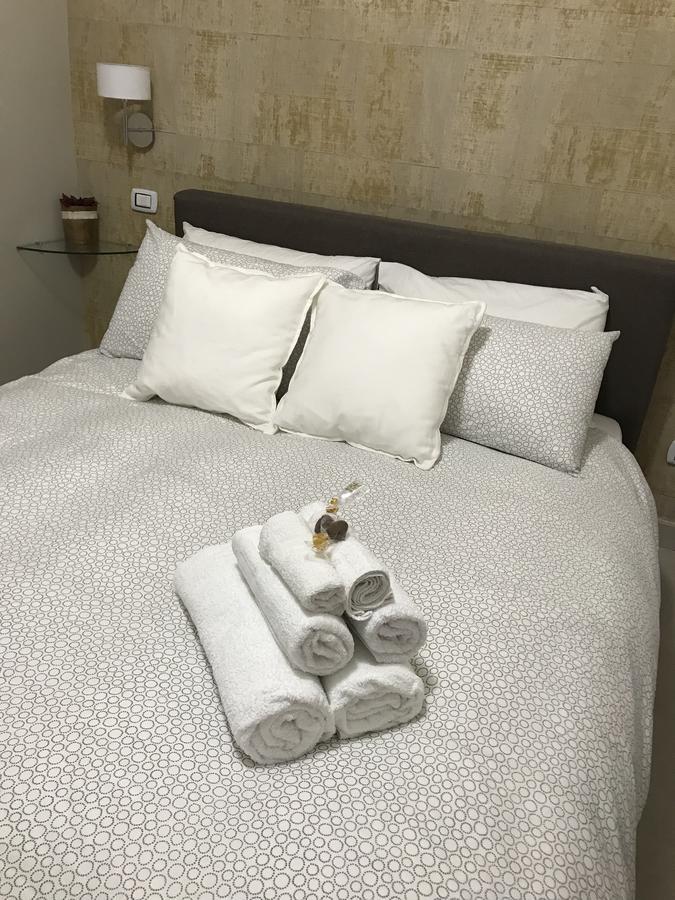 Terrazza Aragon Room And Spa Neapel Exteriör bild